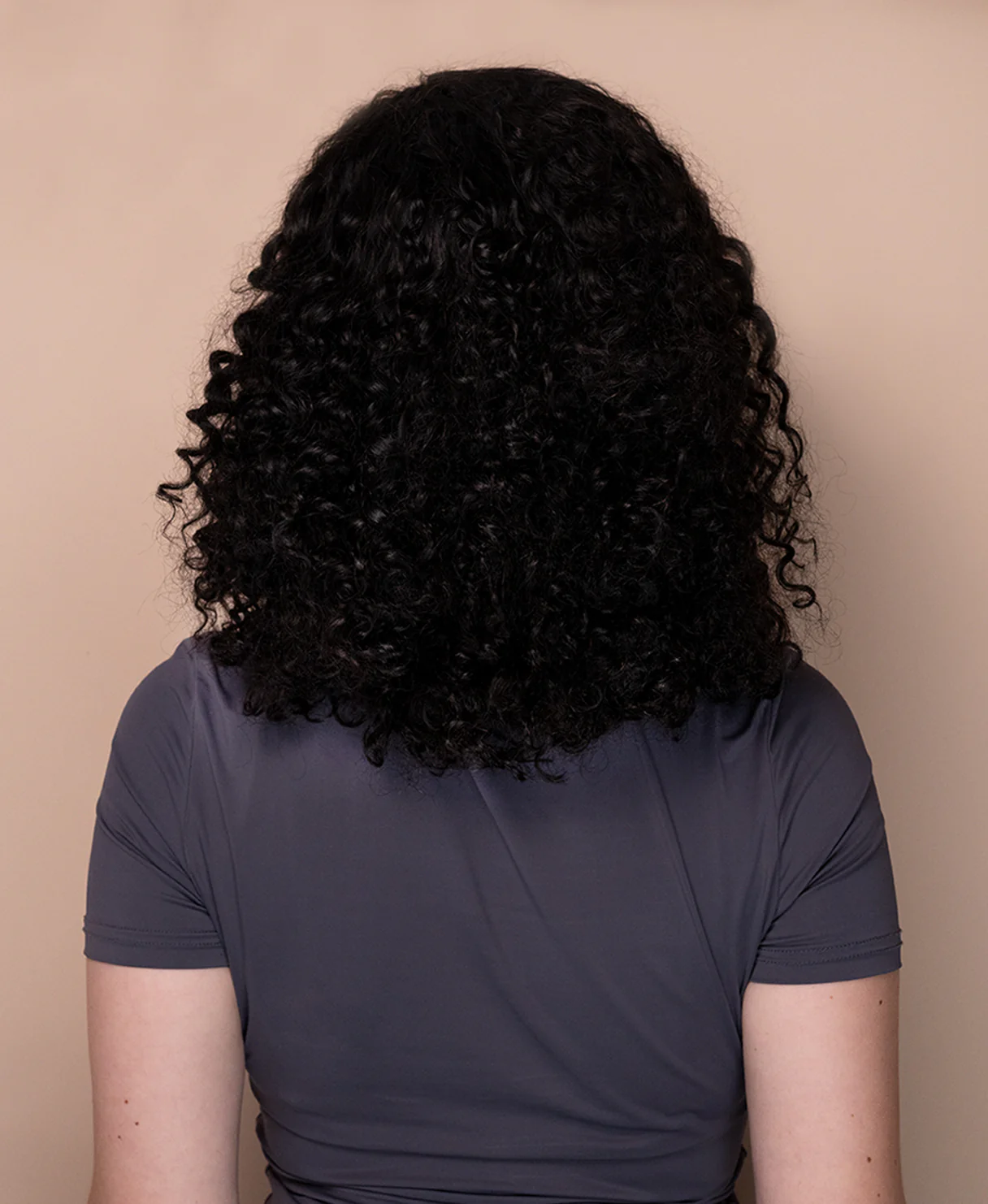 put on & go pre-cut lace curly human wig - 16" natural black. - Image 2