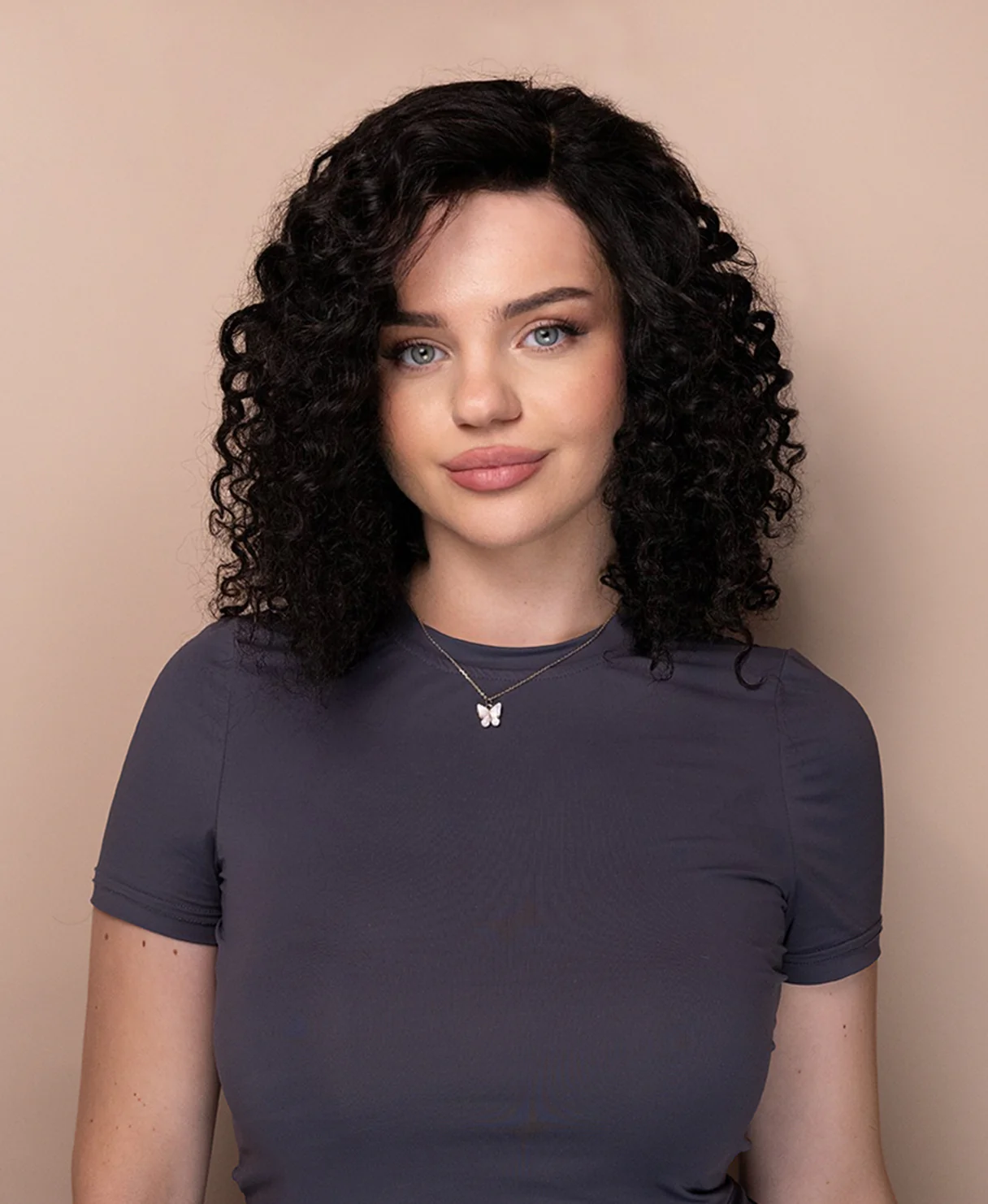 put on & go pre-cut lace curly human wig - 16" natural black. - Image 3