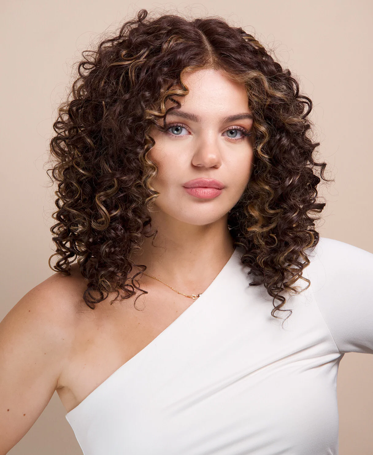 vegan fiber curly balayage - wig 16". - Image 5