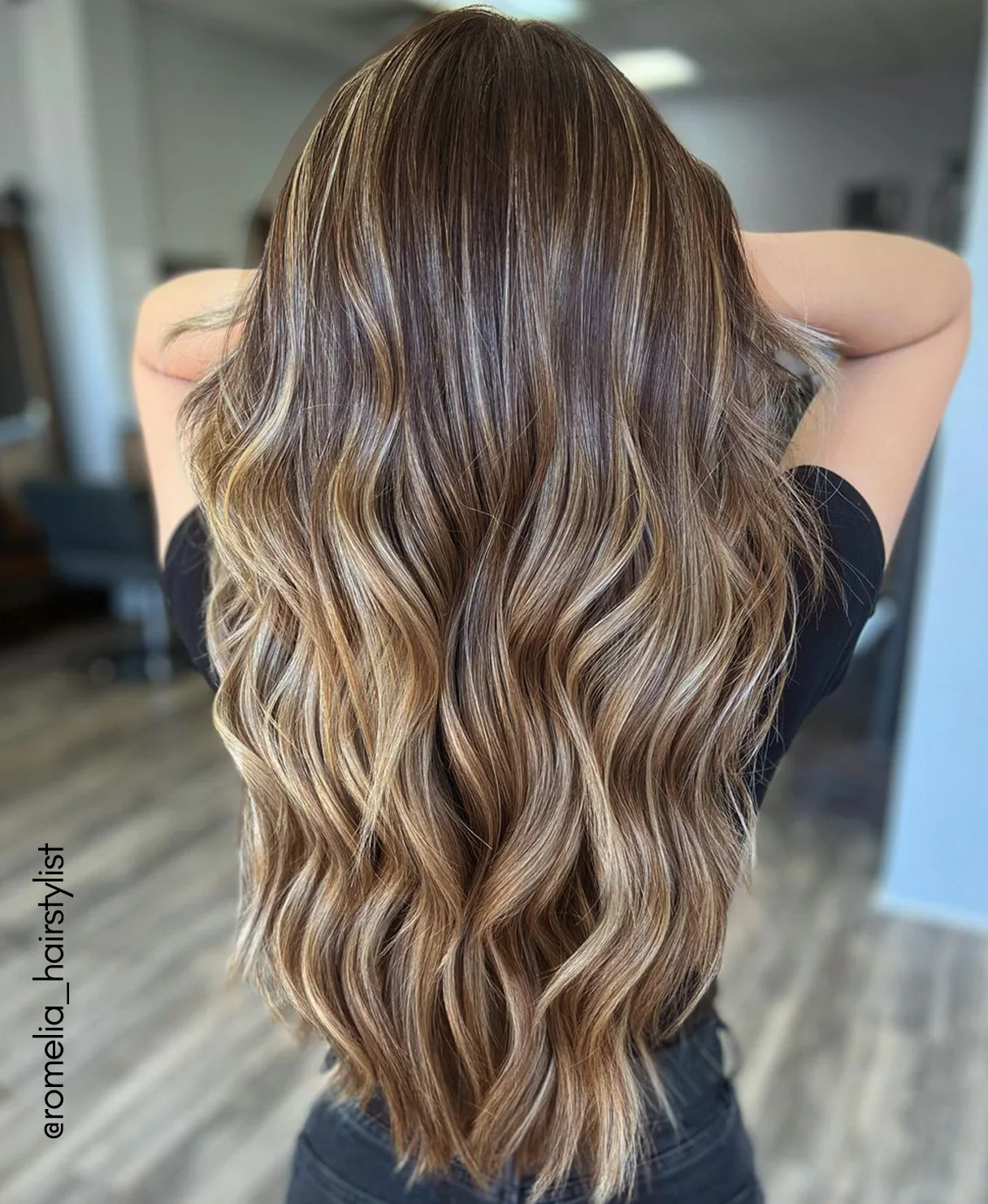 tape-in hair extensions caramel balayage. - Image 4