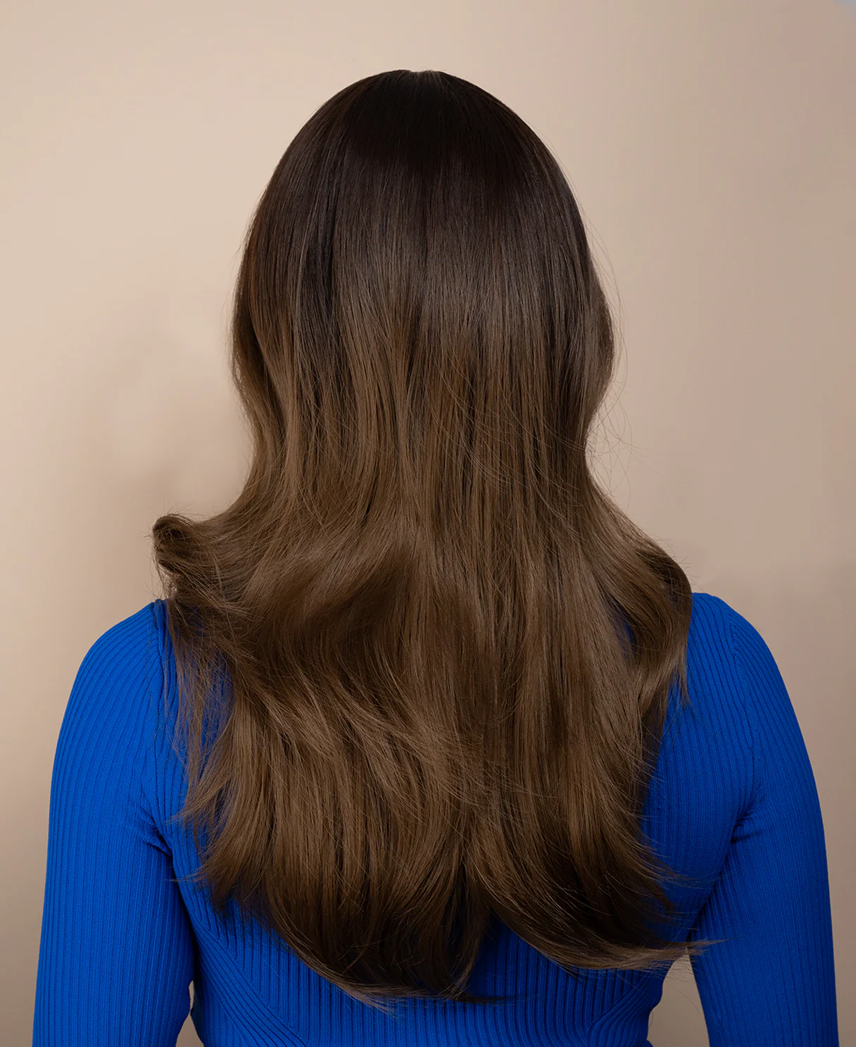 vegan fiber wig - 16" layered  brown melt. - Image 2