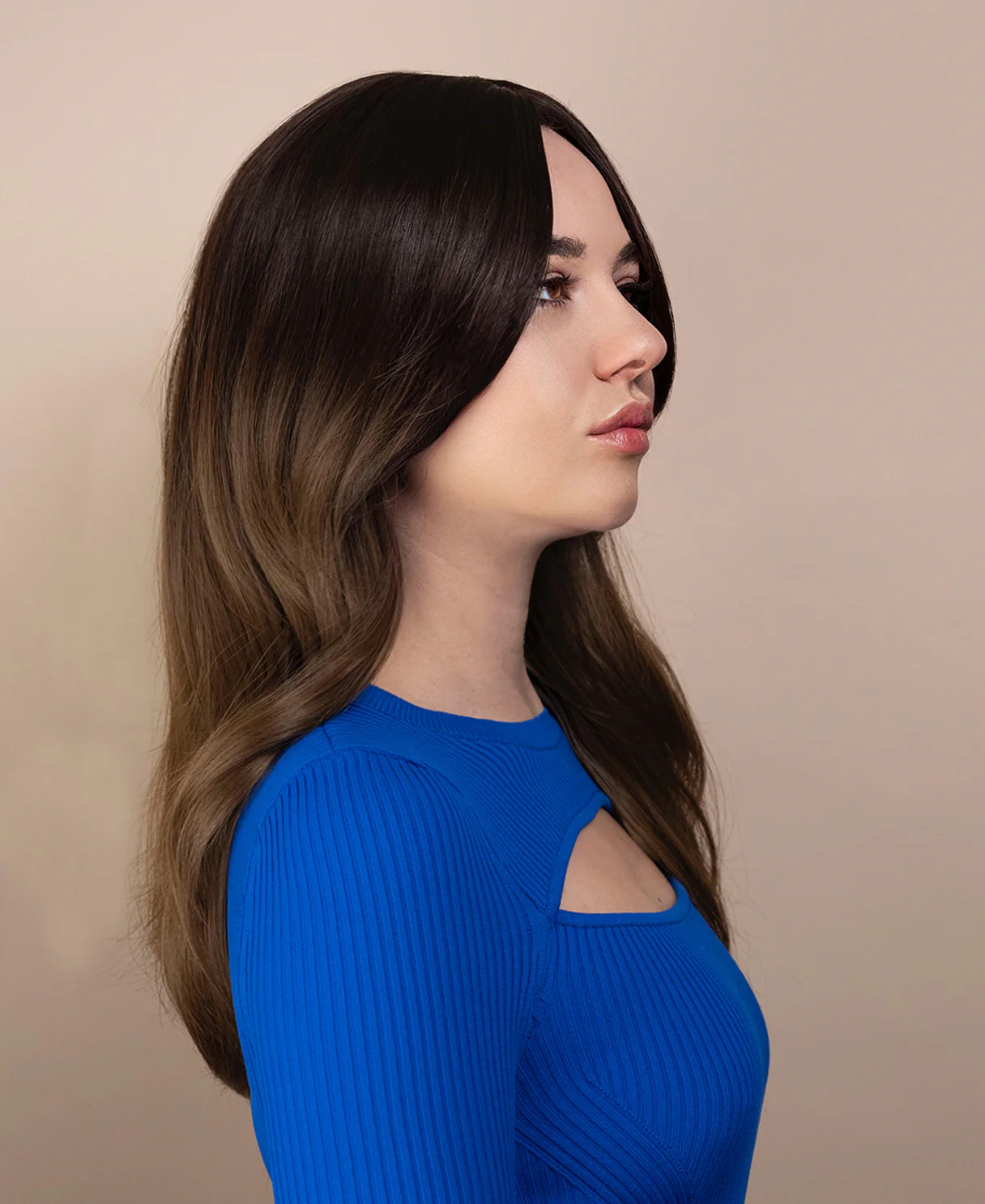 vegan fiber wig - 16" layered  brown melt. - Image 3