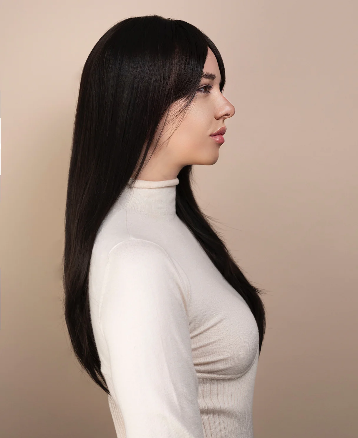 vegan fiber wig - 24" layered dark brown wig with curtain bangs. - Image 4