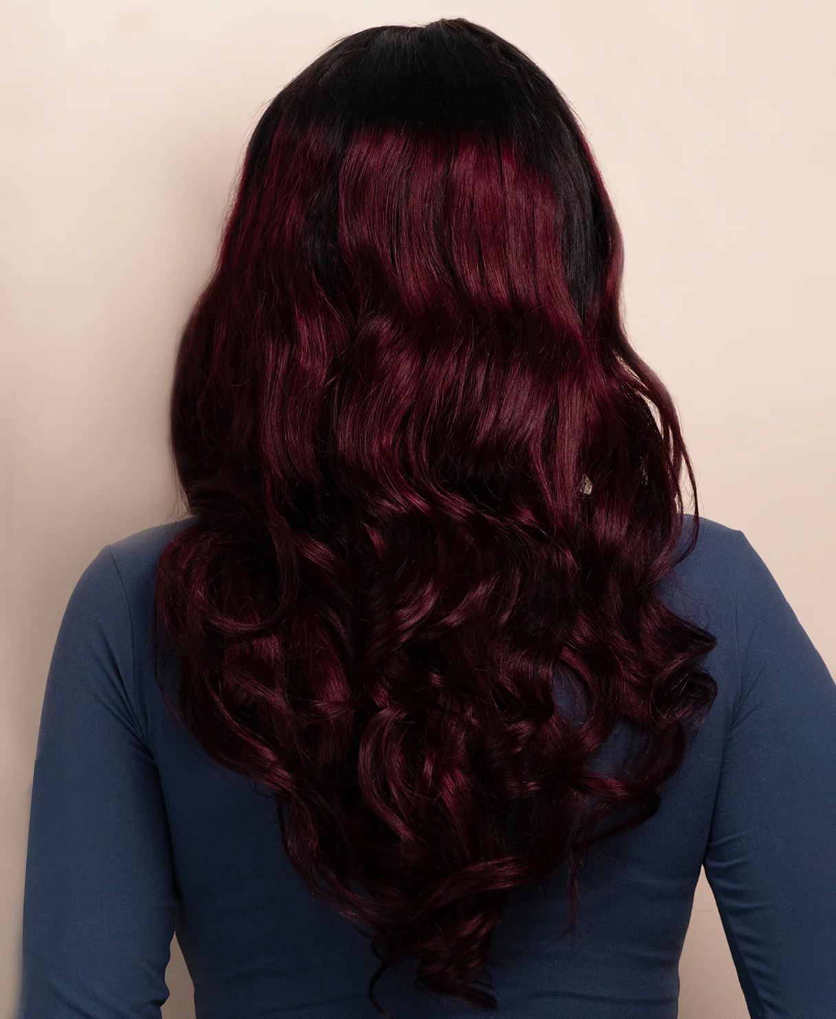 wavy human wig - 20" rooted red. - Image 5