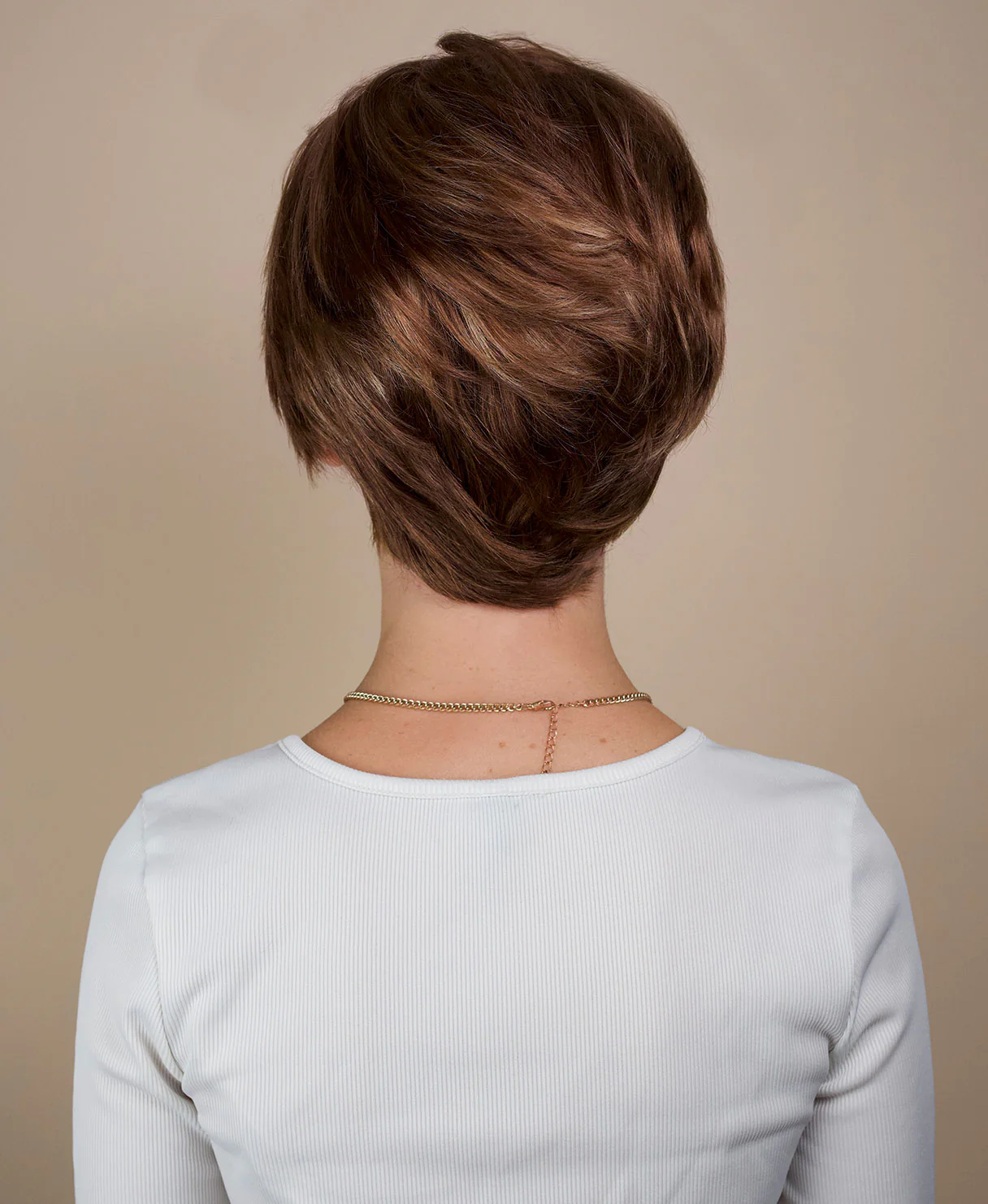 wedge cut human wig - 8" bronzed highlights. - Image 2