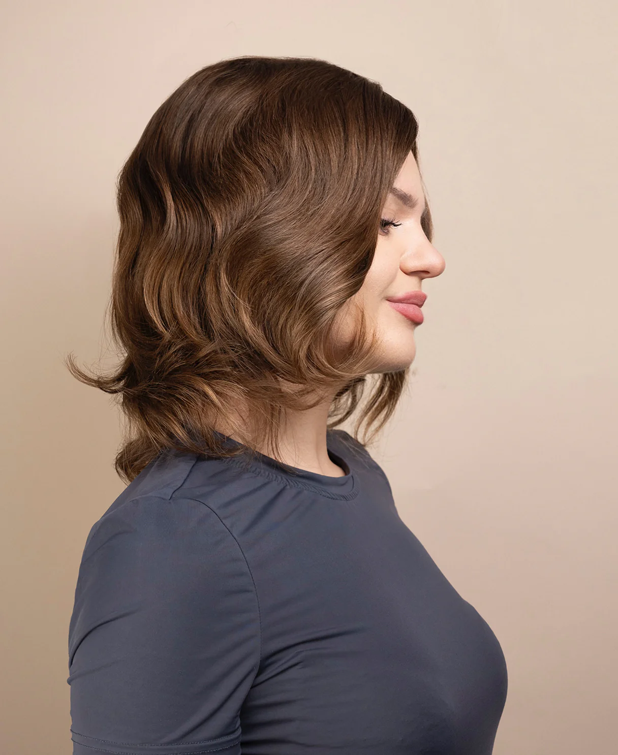 european virgin hair wig - 10" dark blonde. - Image 3