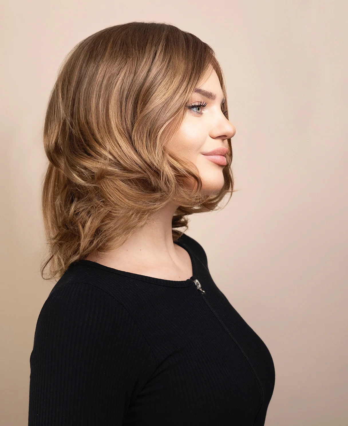 european virgin hair wig - 10" medium blonde. - Image 5