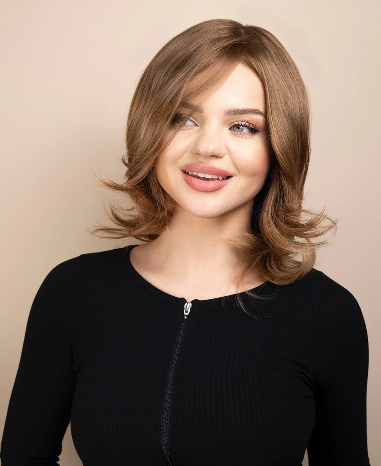european virgin hair wig - 10" warm blonde. - Image 6