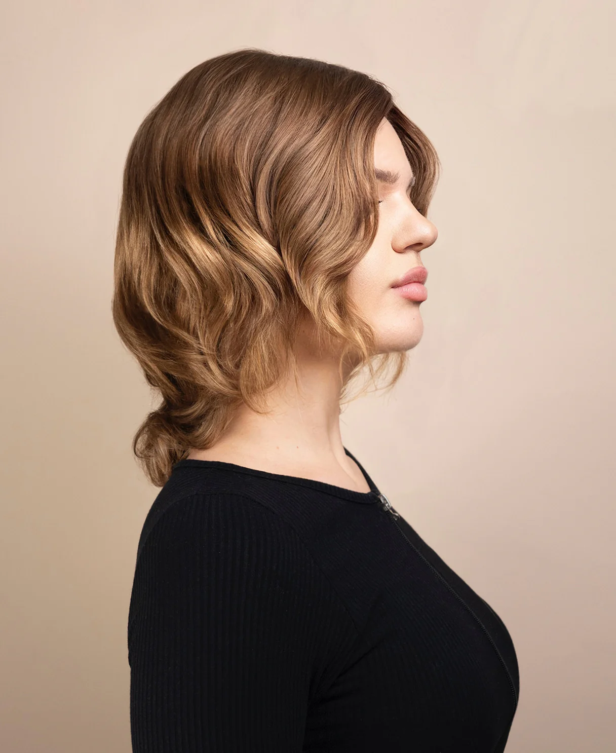 european virgin hair wig - 8" warm blonde. - Image 6