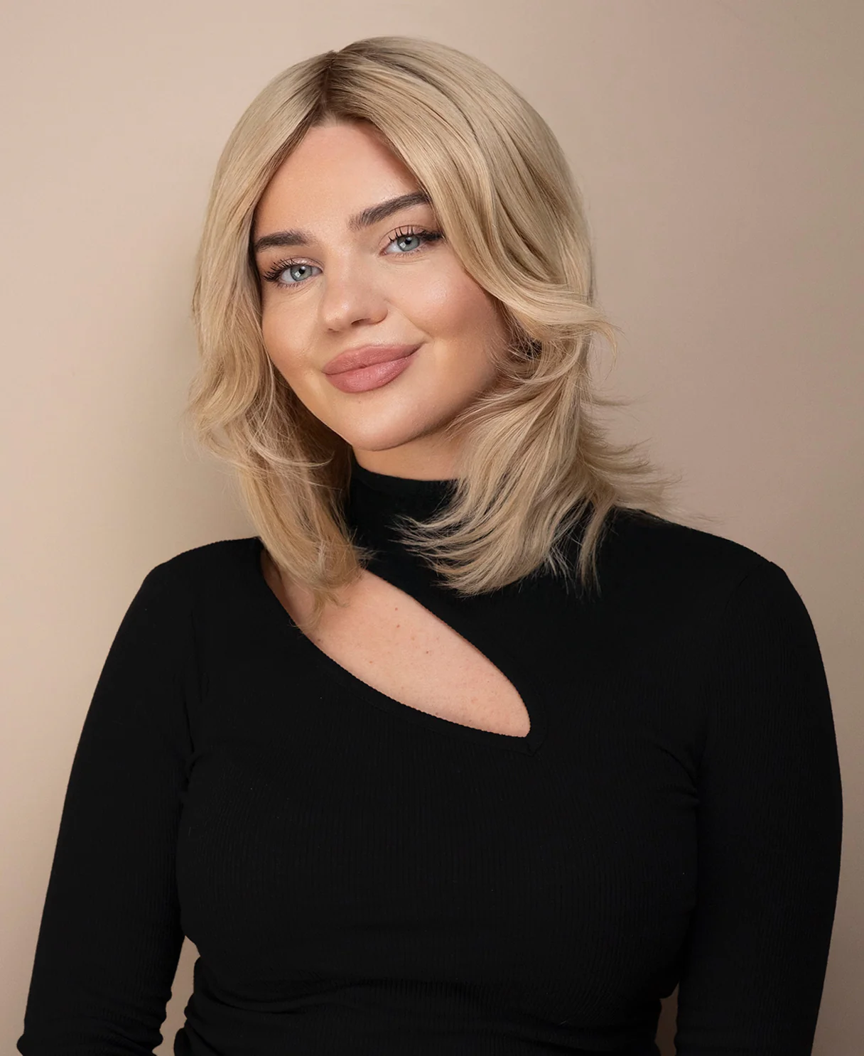 lace front mono wig - 9" shadow root champagne blonde. - Image 5