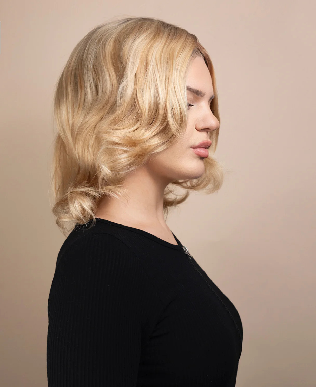 european virgin hair wig - 10" blonde highlights. - Image 3