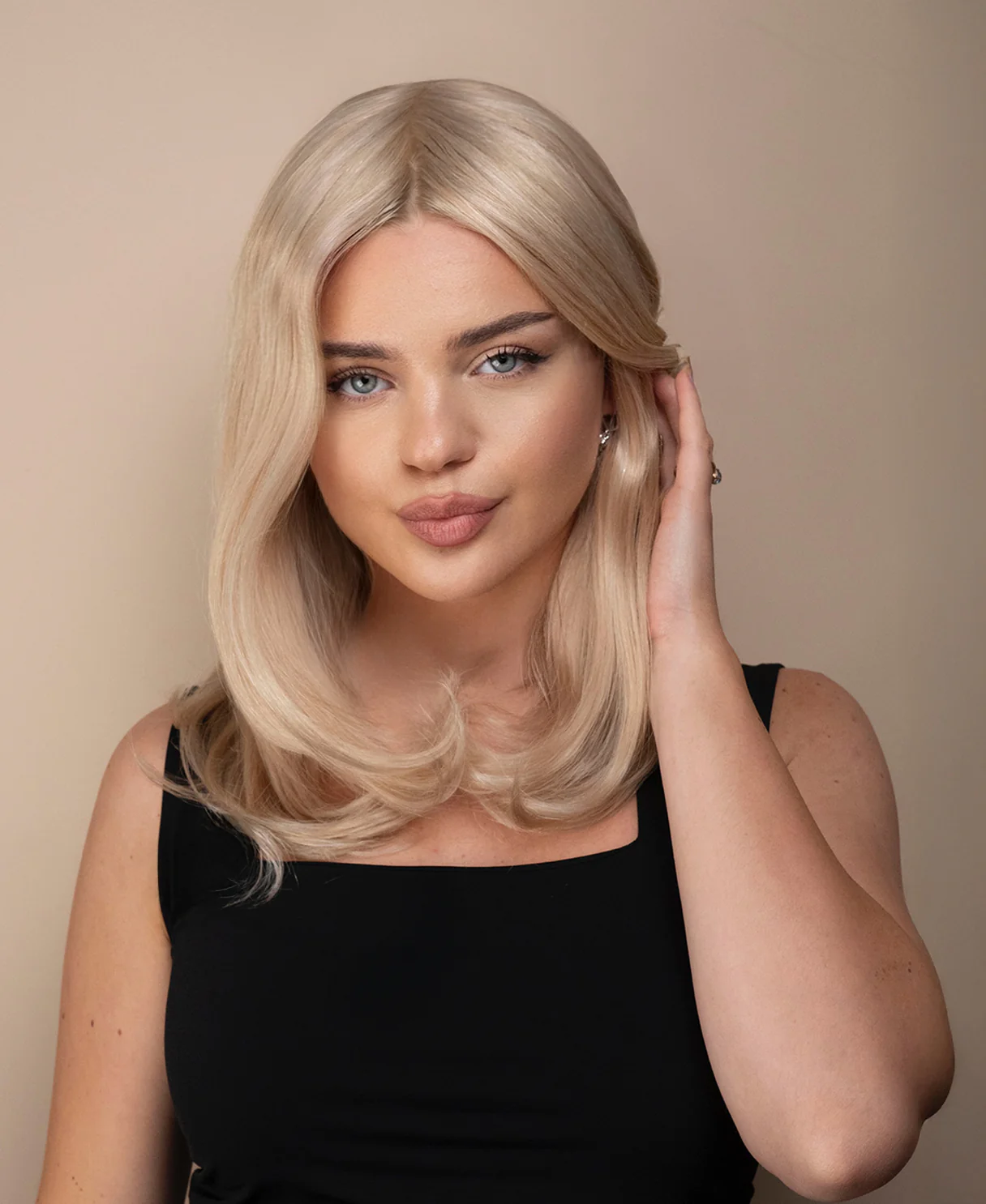 lace front mono wig - 13" platinum blonde. - Image 5