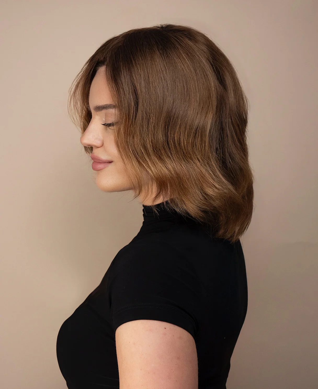 lace front mono wig - 6" brown melt. - Image 5