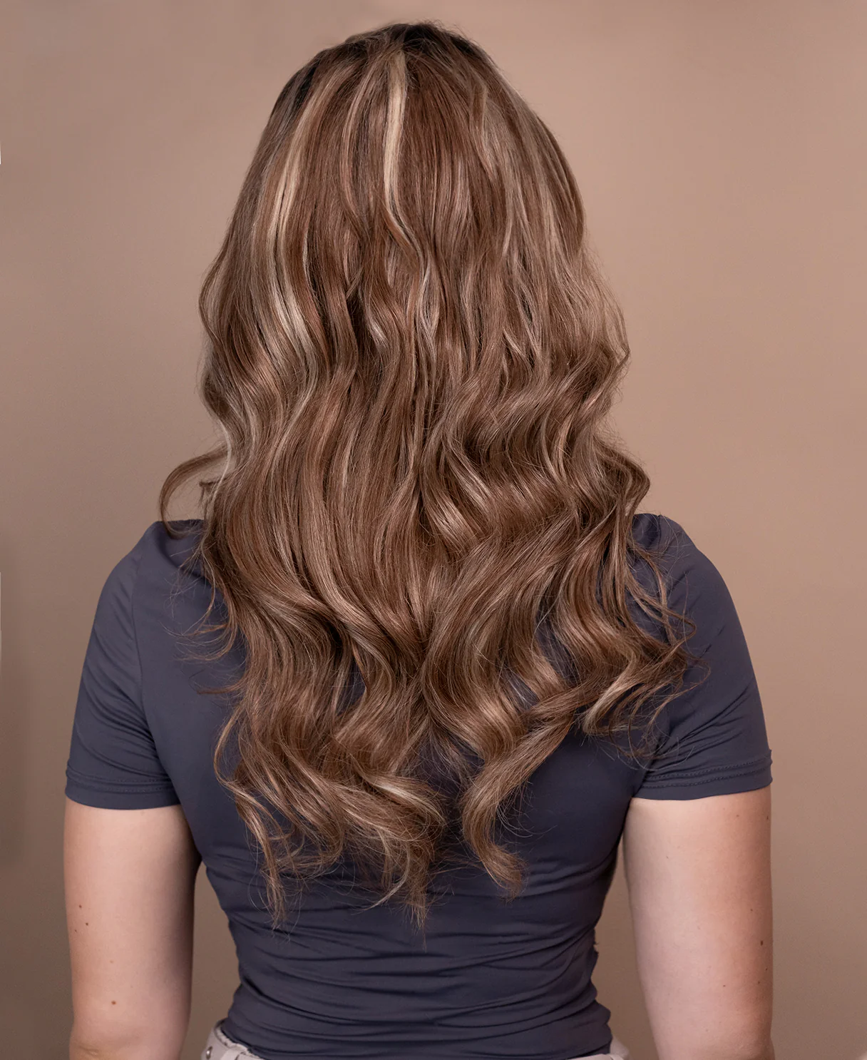 put on & go pre-cut lace wavy human wig - 20" bronzed highlights. - Image 5