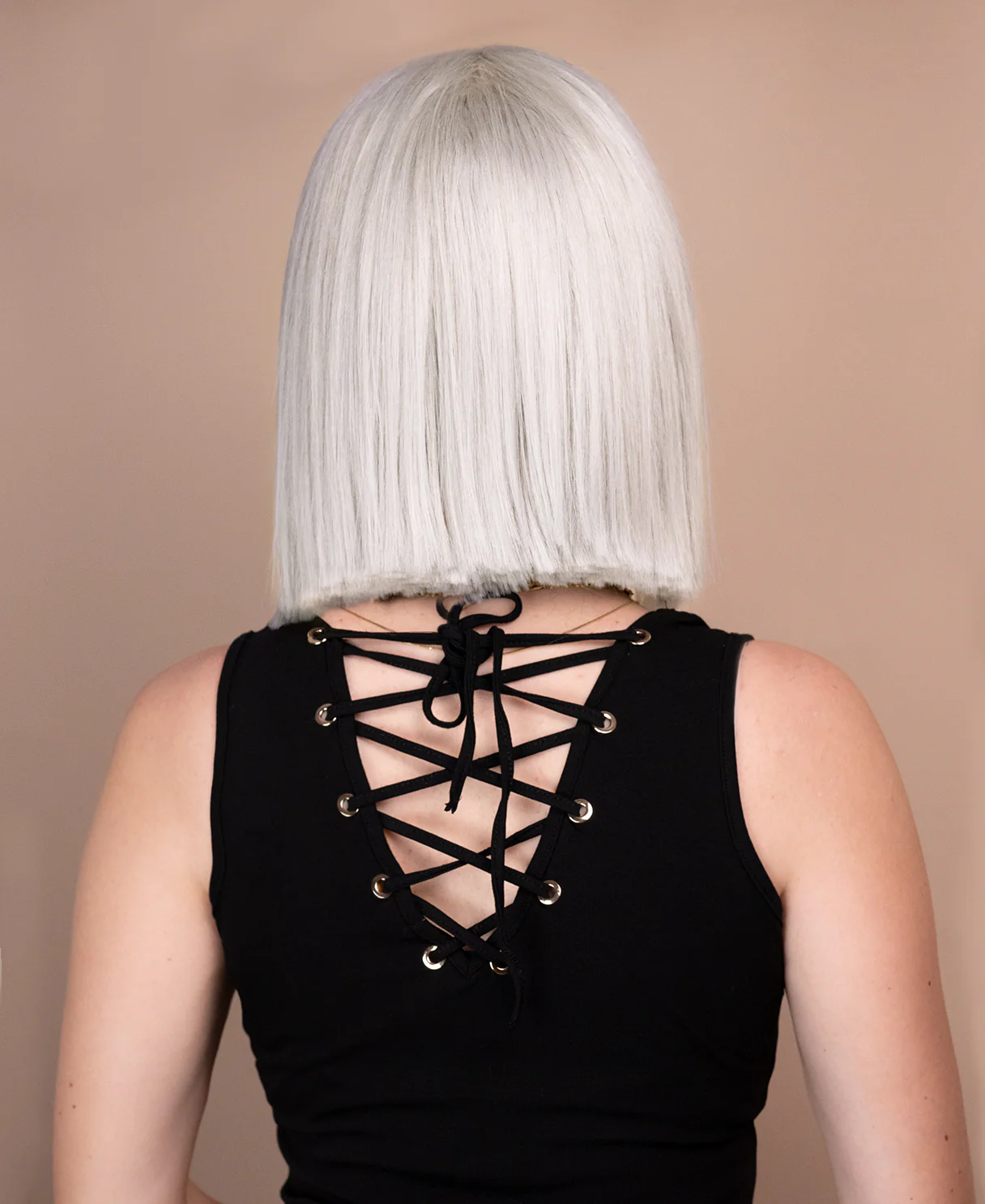 put on & go pre-cut lace human wig - 10" silver grey. - Image 5