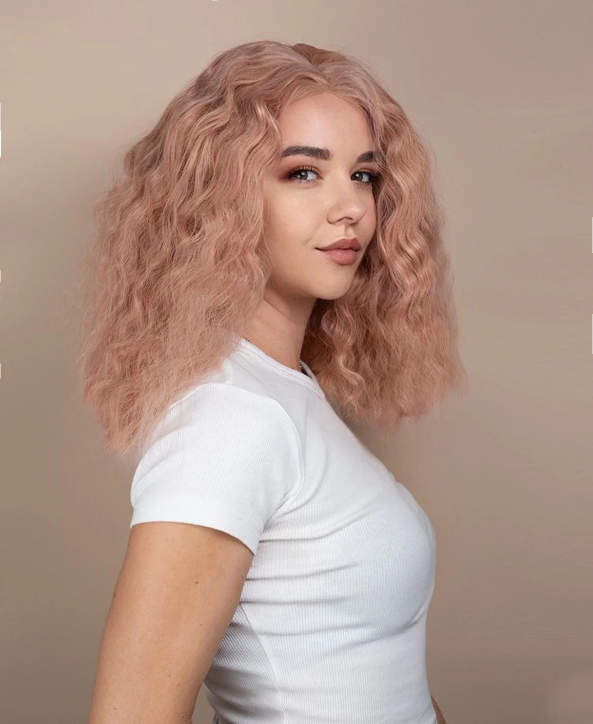 vegan fiber crimped wig - 12" cotton candy pink. - Image 4