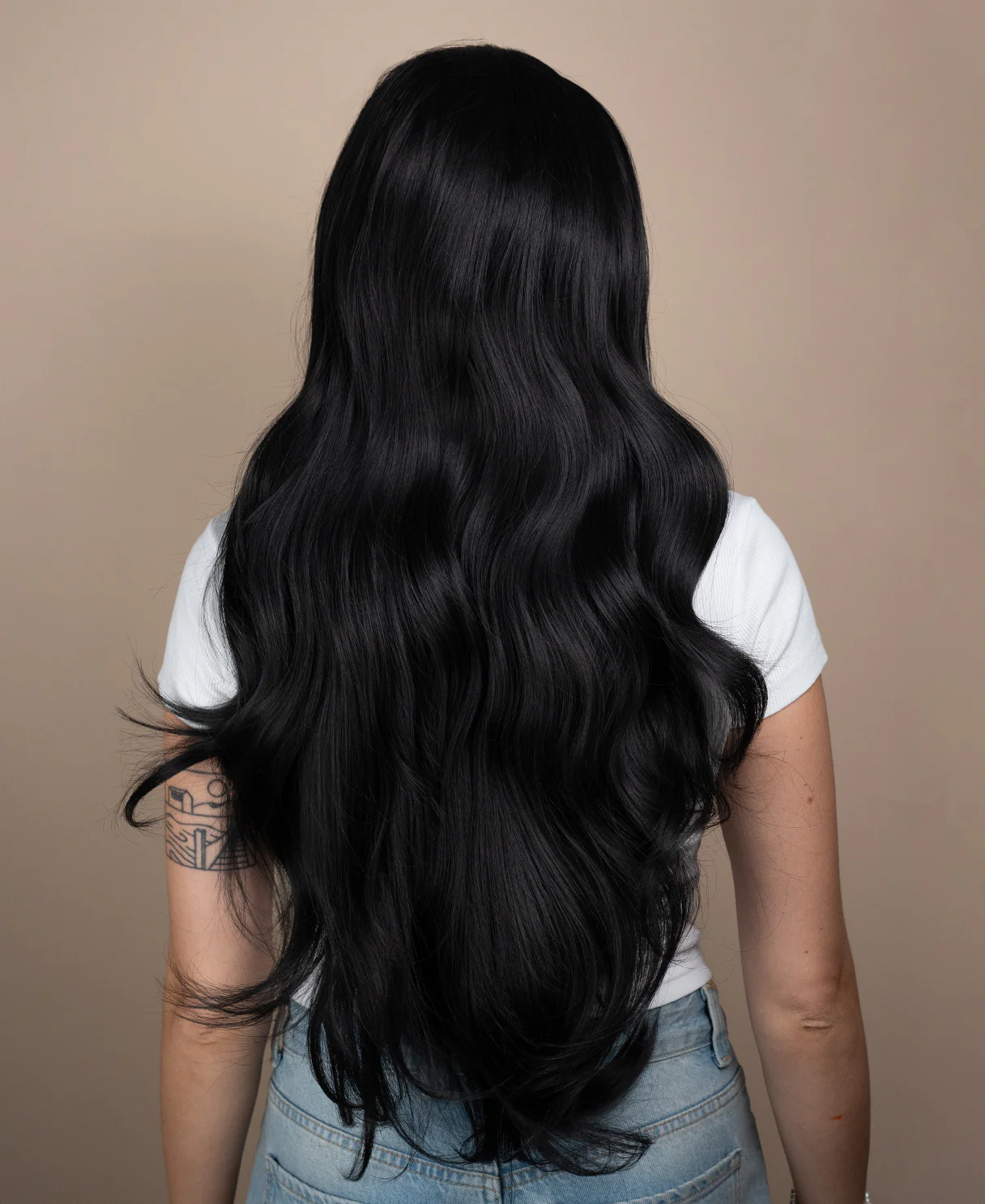 vegan fiber long blowout wig - 24" natural black. - Image 2