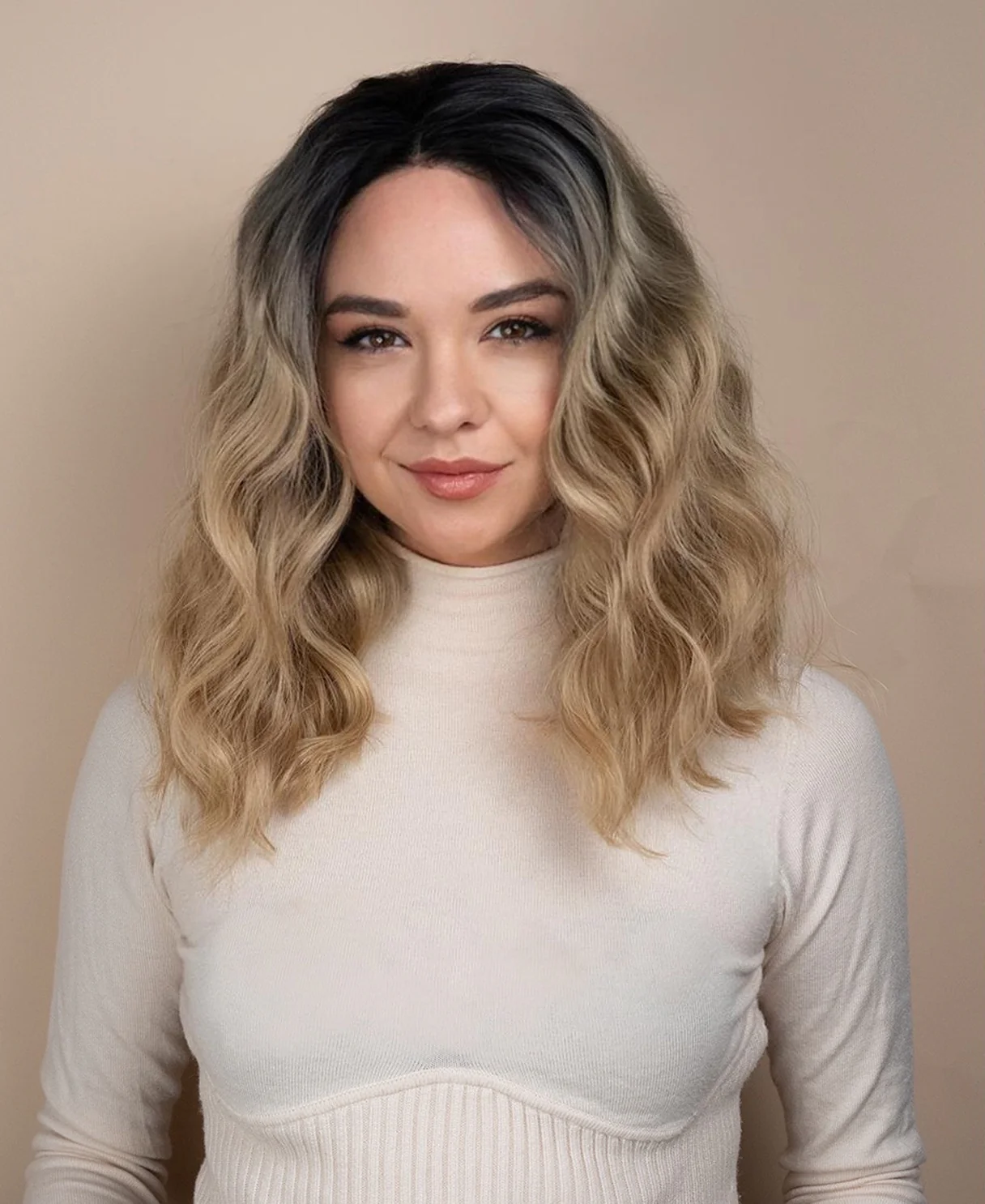 vegan fiber wavy wig - 12" rooted blonde.